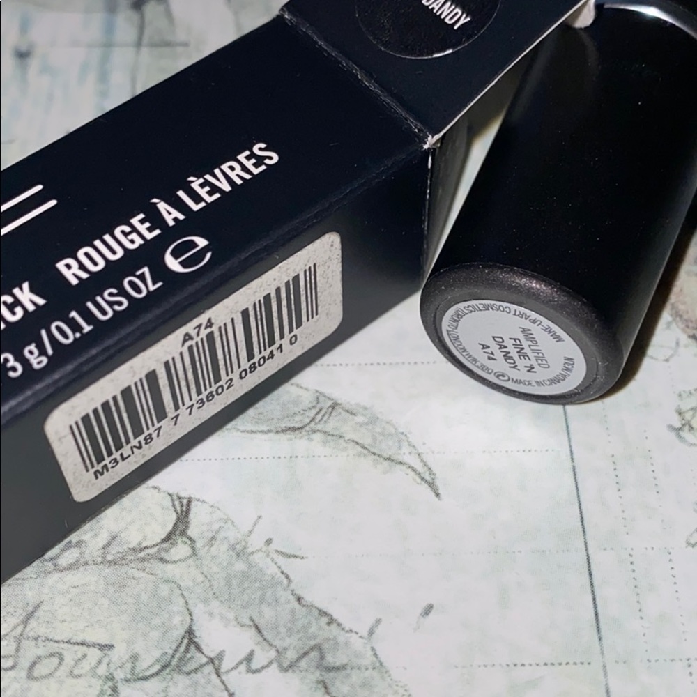 MAC COSMETICS FINE ‘N DANDY Amplified Lipstick HTF - Picture 6 of 6